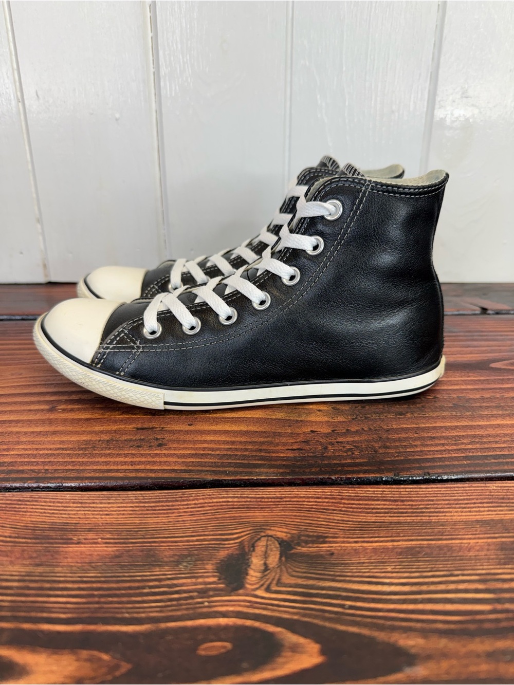Converse All Star Slim Hi Leather Black High Top Women’s 7 Rare Retired